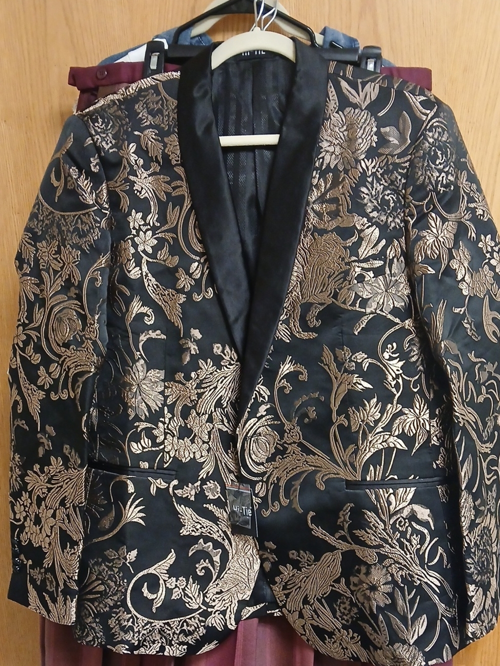 Hi-Tie Elegant Black & Gold Floral Jacquard Blazer - Men's